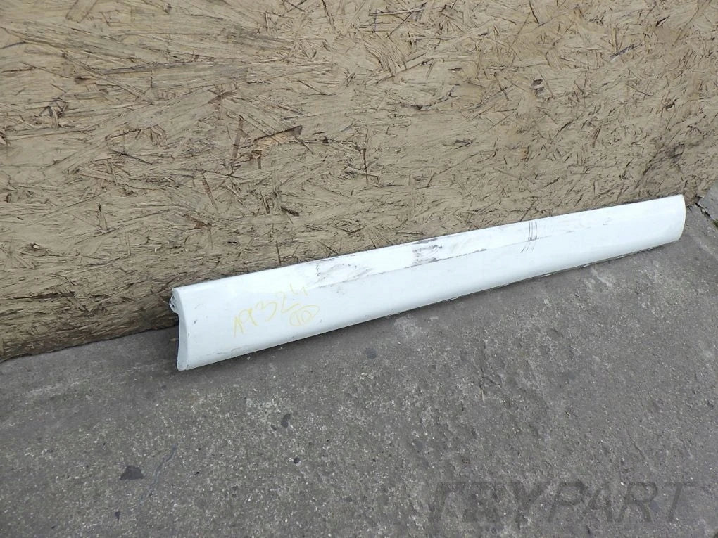 SKODA YETI LIFT 5L0853856B right sill trim strip