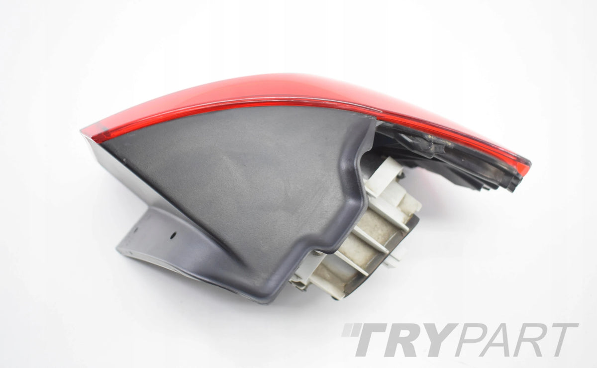 VW SPORTSVAN 510 LEFT REAR TAIL LIGHT EU ORG
