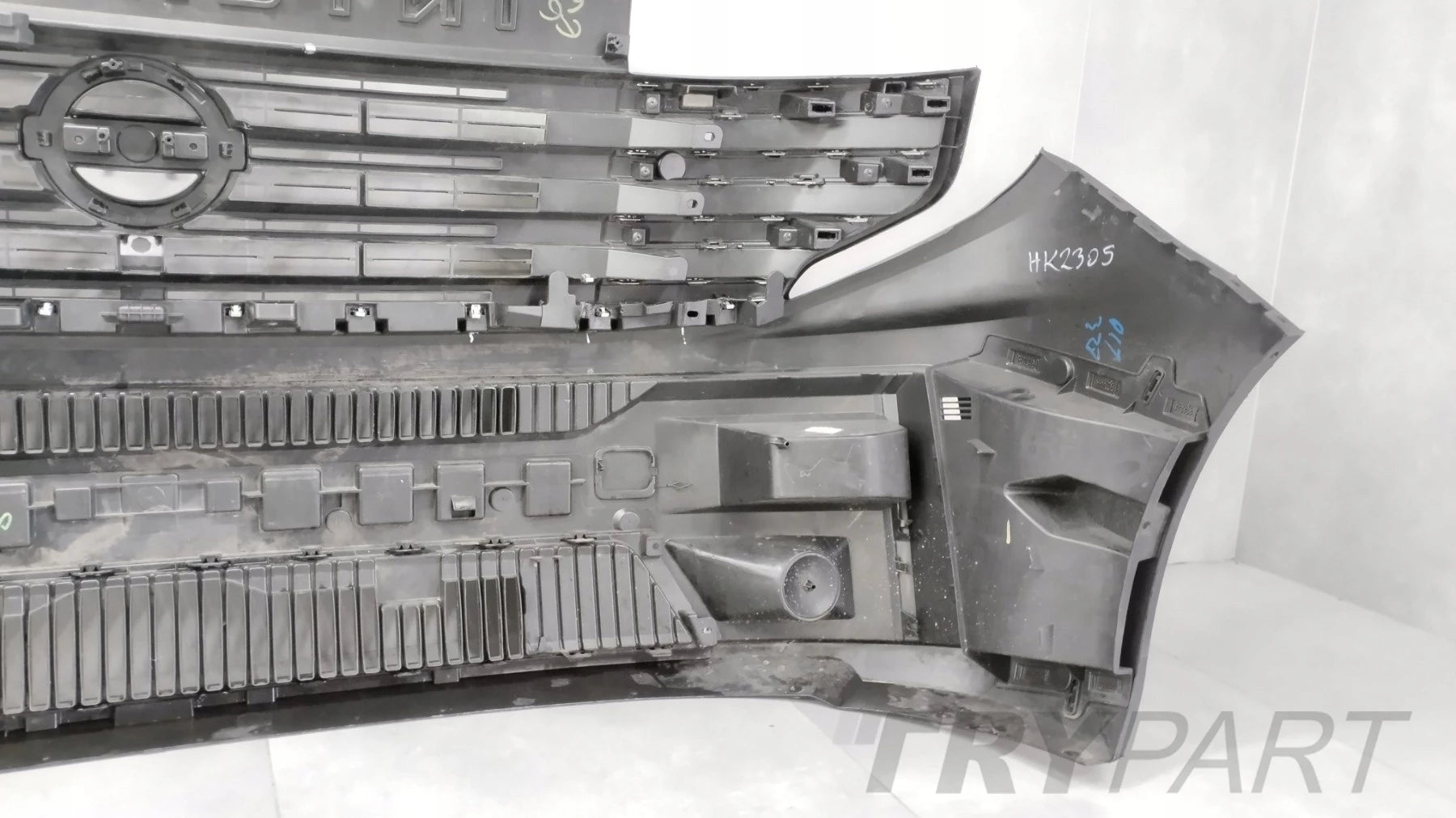 Front Bumper Nissan Interstar 24-