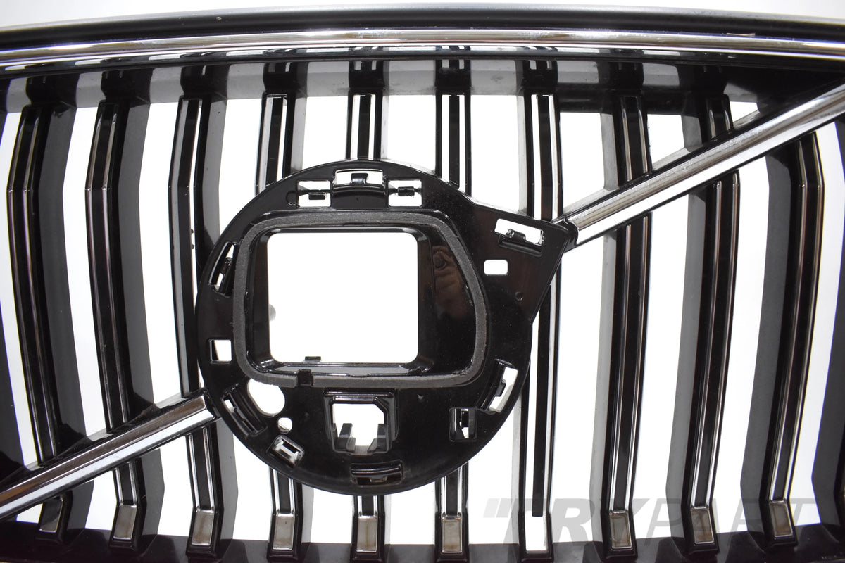 VOLVO XC60 XC-60 II LIFT FRONT BUMPER ORIGINAL + GRILLE + VENT