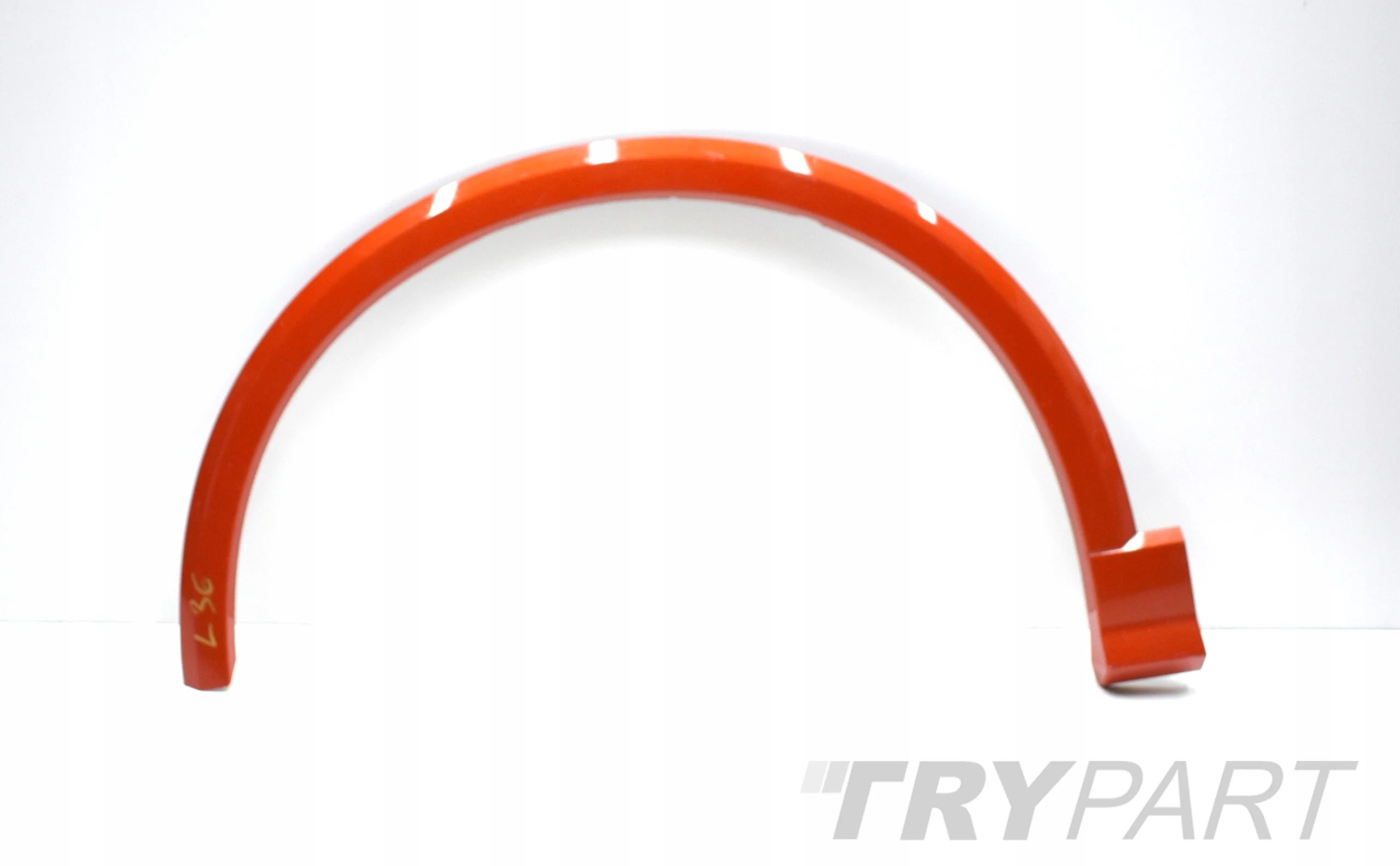 AUDI Q2 81A LEFT FRONT FENDER MOLDING ORG