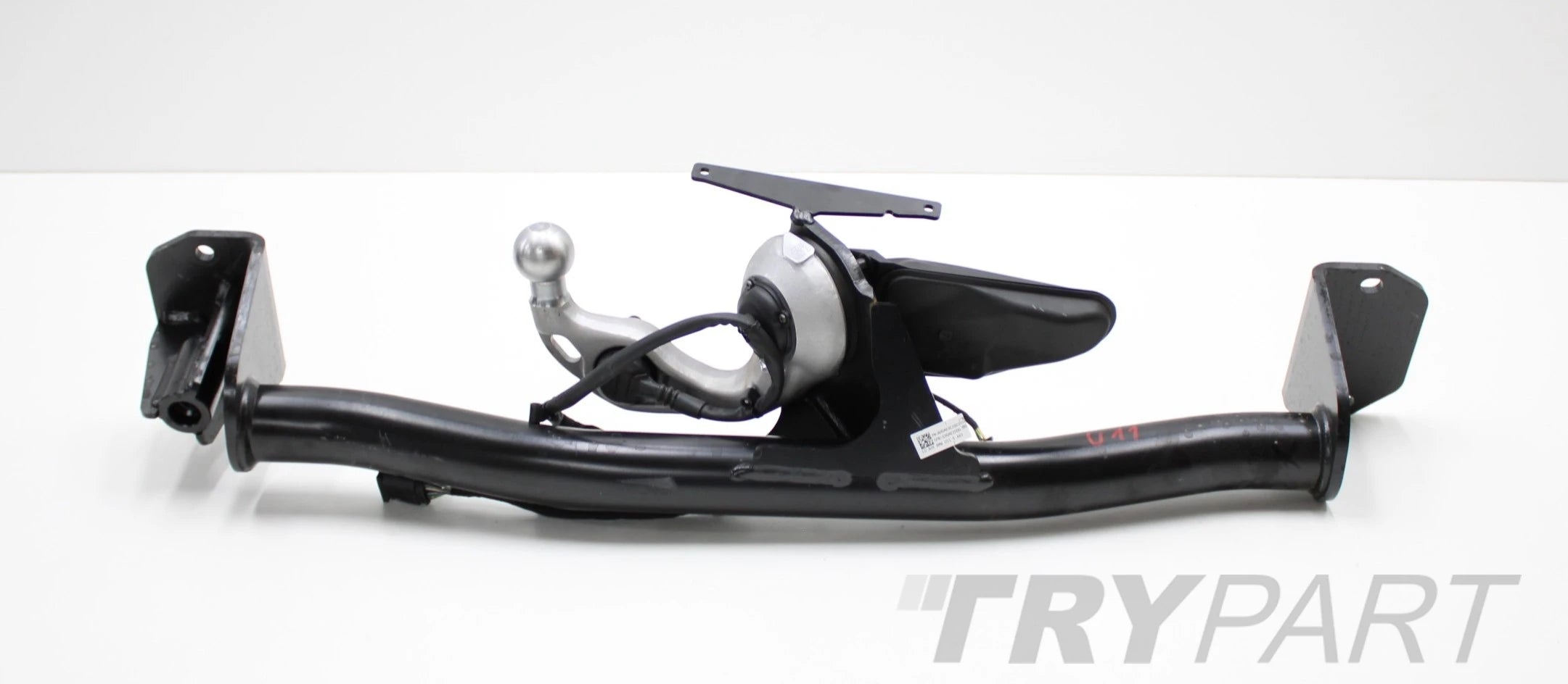 BMW X1 U11 ELECTRIC TOW HITCH ORG 5A63E20-03