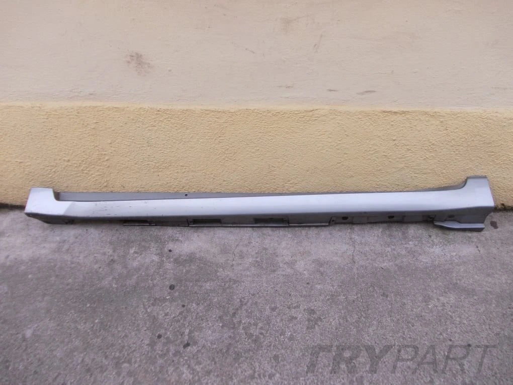 Toyota Avensis 3 III T27 Left Sill Cover