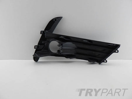 TOYOTA COROLLA E16 FRONT BUMPER GRILLE