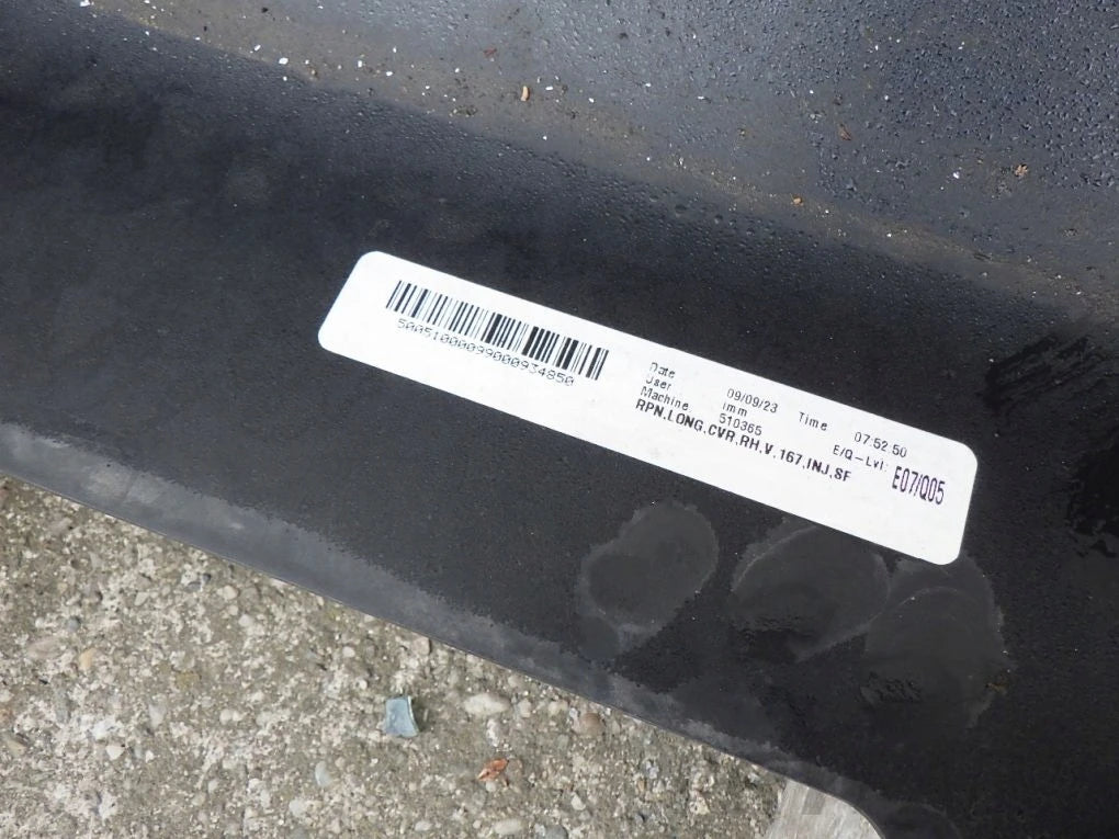 MERCEDES GLE 167 W167 19- Right Door Sill Trim Strip
