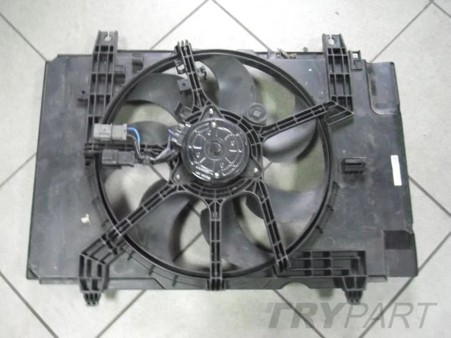Nissan Tiida fan