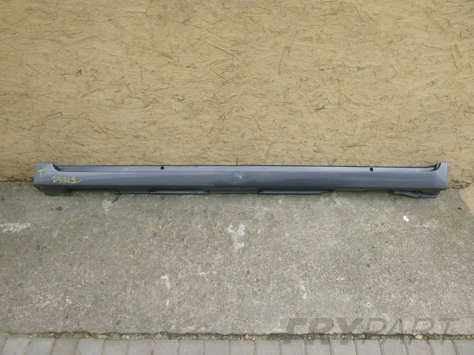 TOYOTA VERSO 09- Left Sill Molding