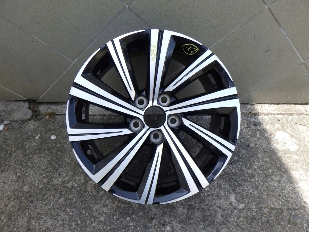 TOYOTA 7.5J x 17 5x114.3 ET 40 alloy wheel