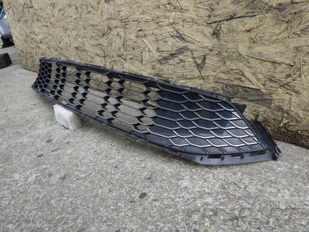 TOYOTA C-HR CHR LIFT GR 18- FRONT BUMPER GRILLE