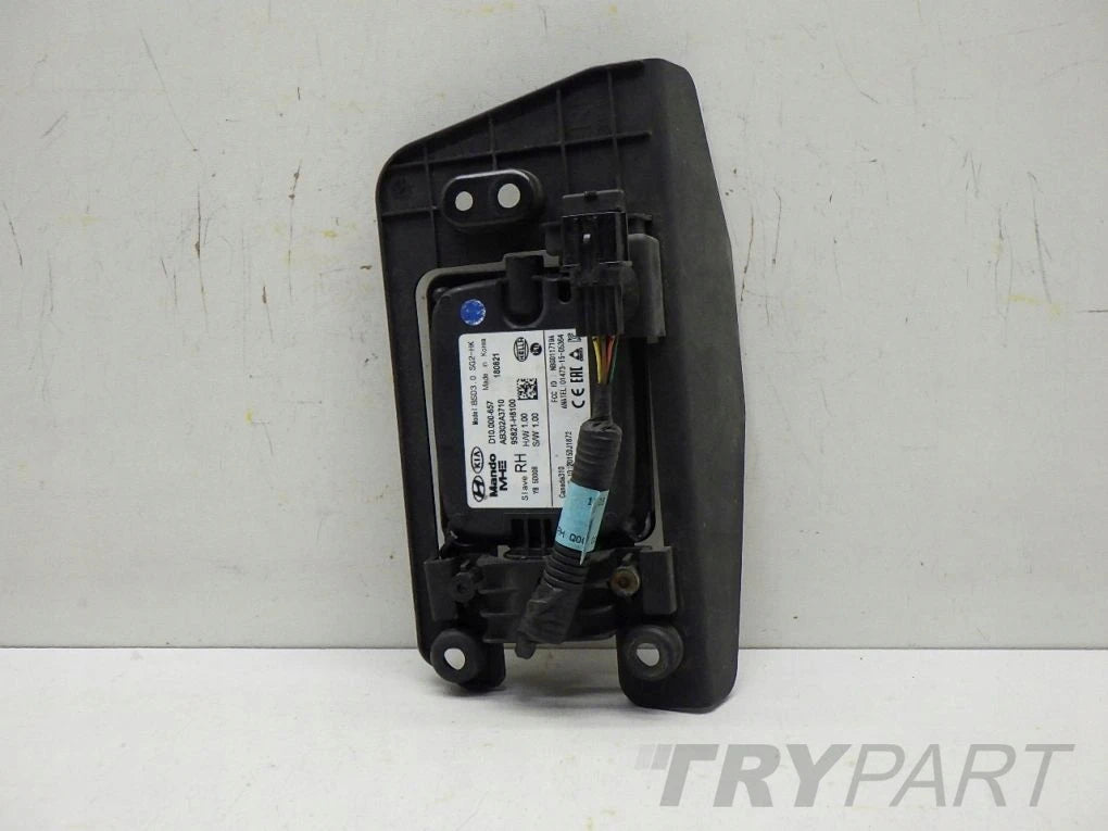 KIA STONIC RIO HYUNDAI IONIQ BLIND SPOT SENSOR MODULE RIGHT 95821-H8100