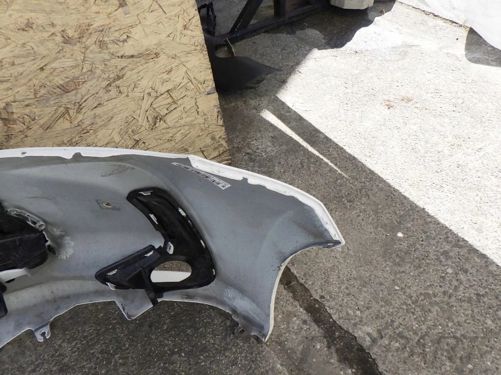 TOYOTA YARIS 4 IV 20- Front Bumper