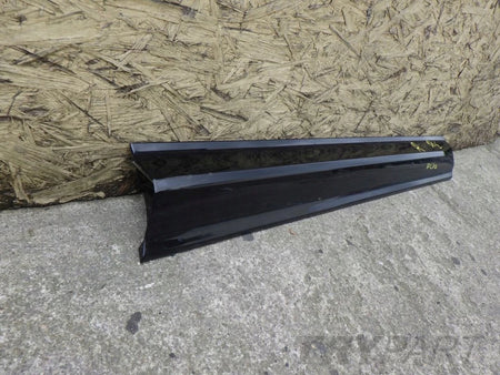 VOLVO XC60 II 17- Right Front Door Molding