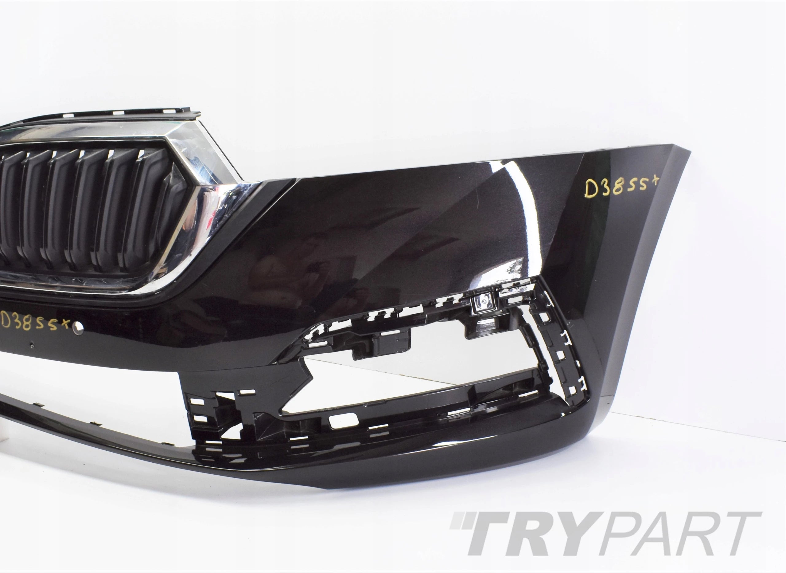 SKODA OCTAVIA IV 5E3 FRONT BUMPER + GRILLE