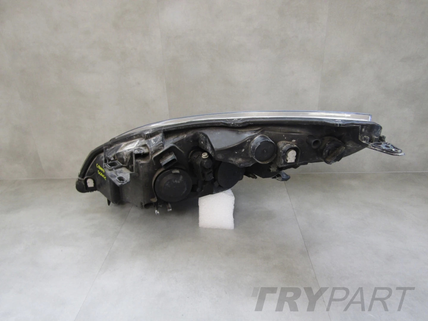 HEADLIGHT RENAULT SCENIC III STANDARD 09-13 RH 260100023R