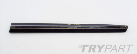 VW ARTEON 3G8 RIGHT FRONT DOOR MOULDING