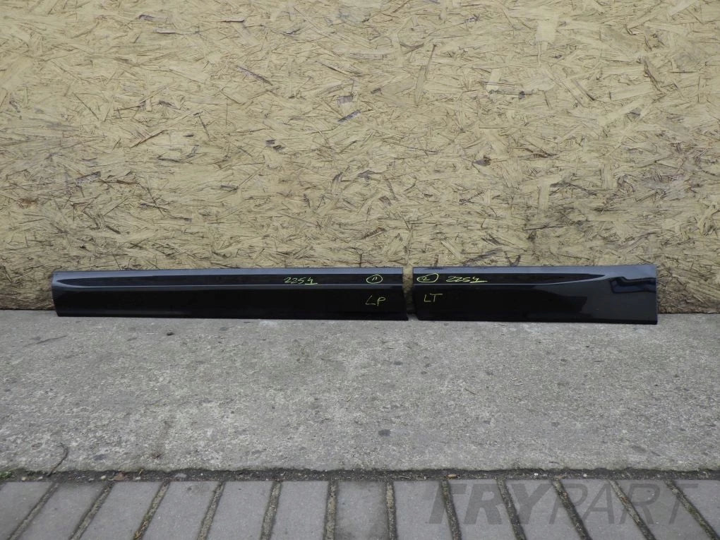 VOLVO XC60 XC 60 2 II 17- Front Left Door Molding Rear