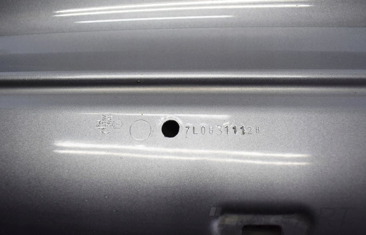 VW TOUAREG 7L0 Right Front Door OEM