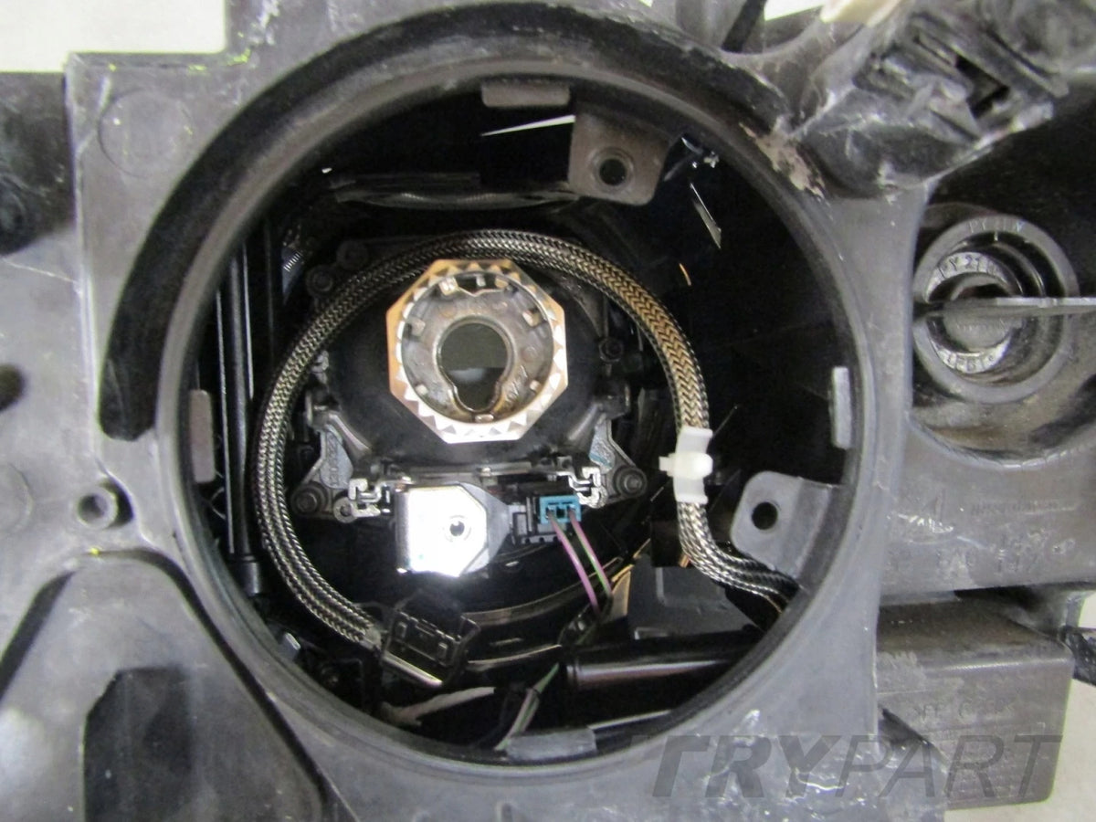 BMW X3 F25 Xenon Headlight (Non-Swiveling) 10-14 RH Right