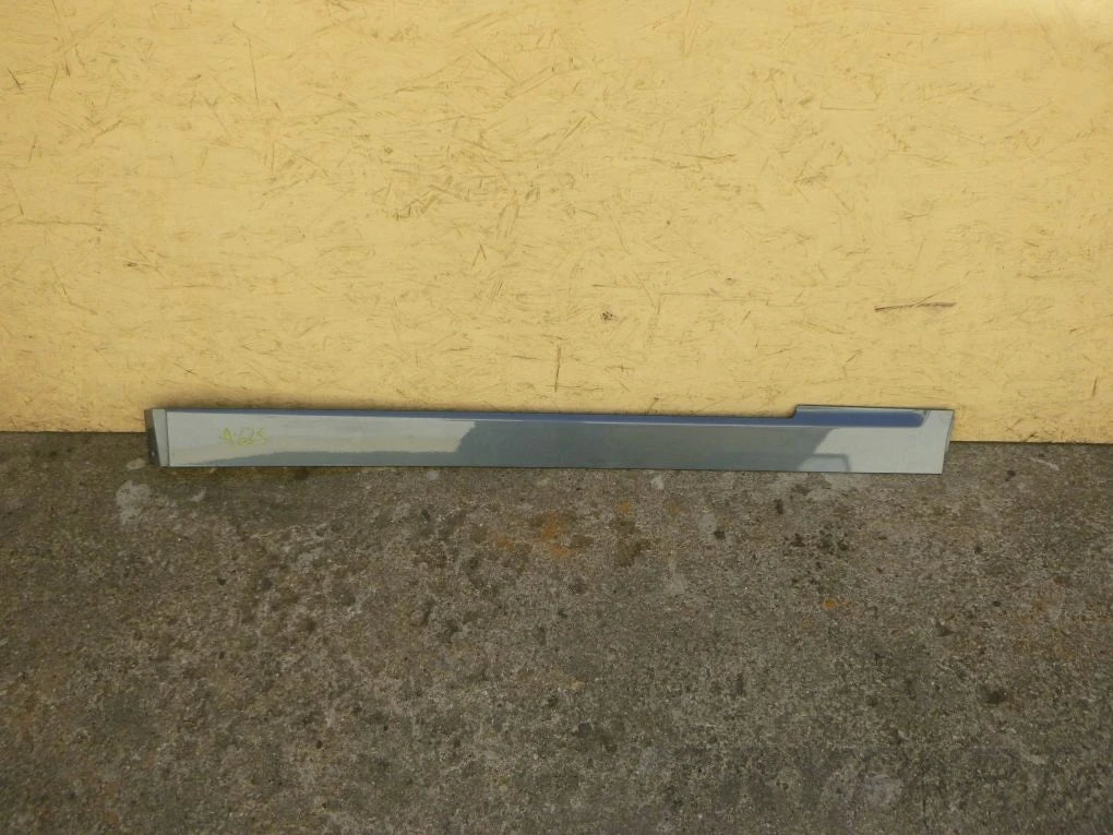 MERCEDES VITO VIANO 639 fender trim right rear