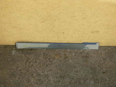 MERCEDES VITO VIANO 639 fender trim right rear
