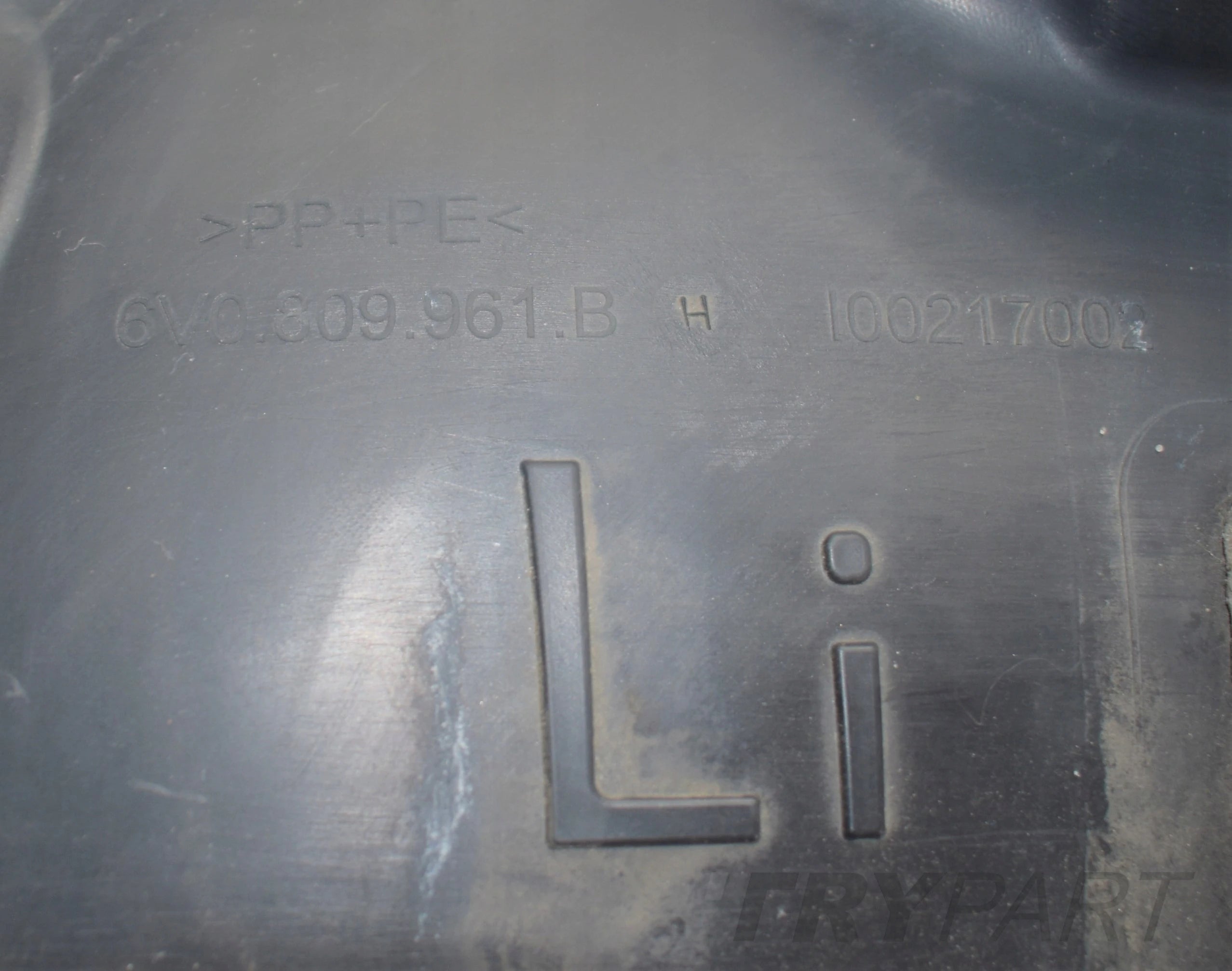 SKODA FABIA III LIFT 6V LEFT FRONT FENDER WHEEL ARCH COVER!