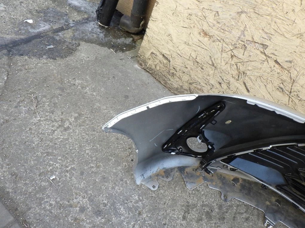 TOYOTA YARIS III 3 LIFT 17- Front Bumper