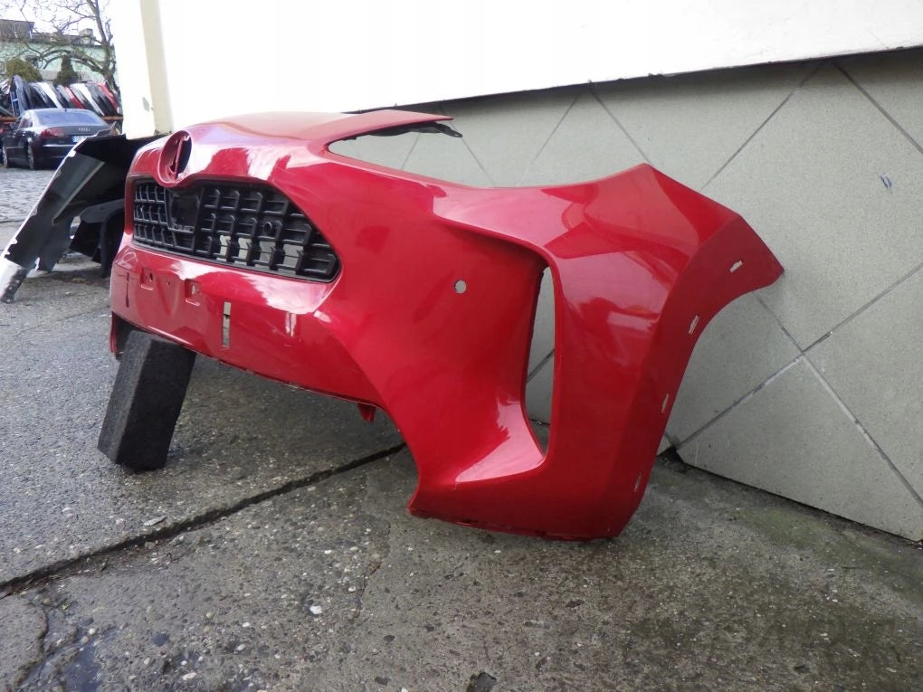 TOYOTA YARIS CROSS 20- front bumper