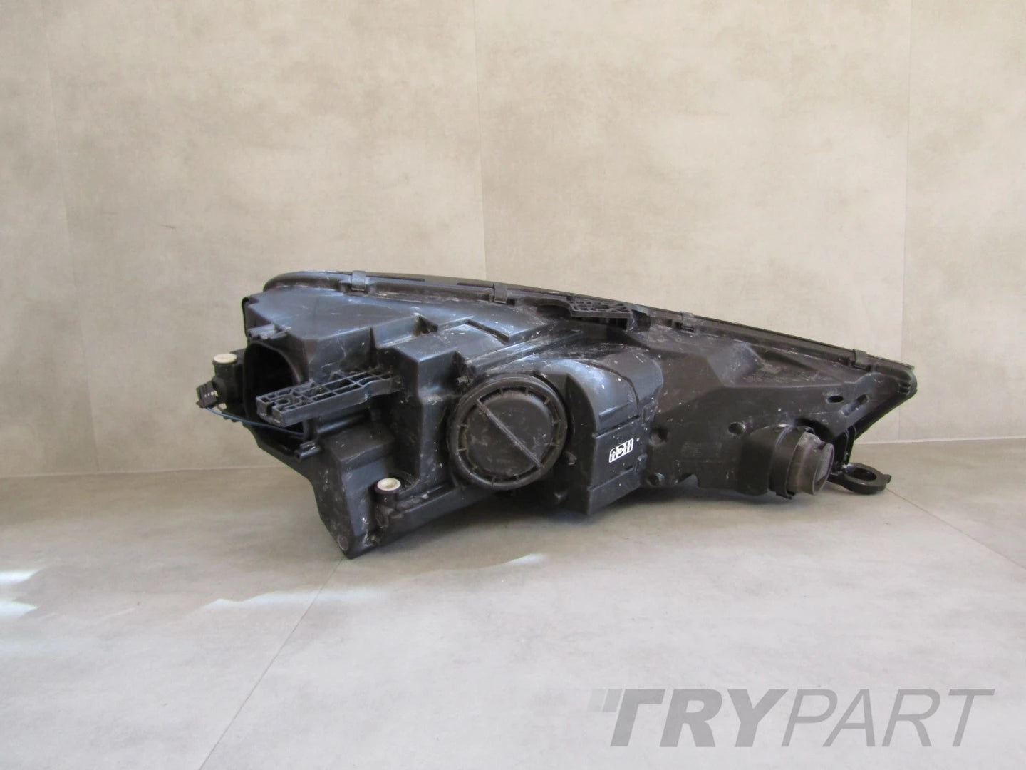 AUDI A4 B9 XENON HEADLIGHT 15-19 LH 8W0941005