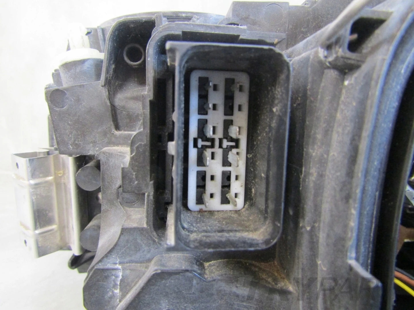 Headlight Volvo S40 V50 II LIFT XENON ACTIVE BENDING 07-12 RH RIGHT 30763030