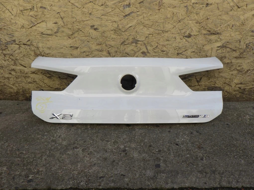 BMW X2 F39 flap trim