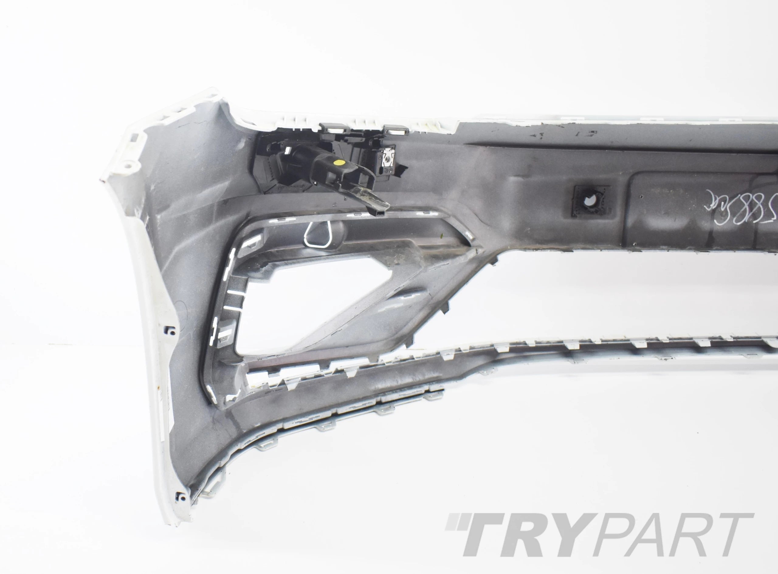 VW TOURAN 5TA R LINE FRONT BUMPER SUPER ORIGINAL CONDITION
