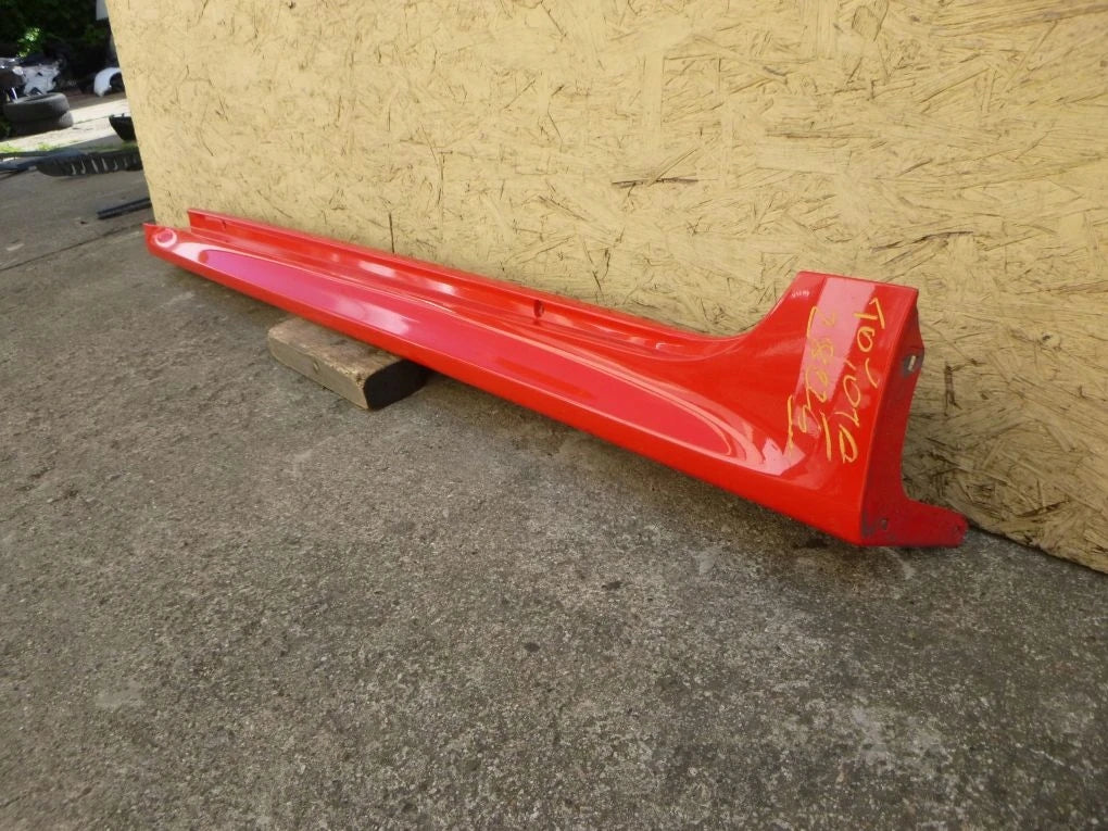 TOYOTA YARIS IV 4 20- left sill trim