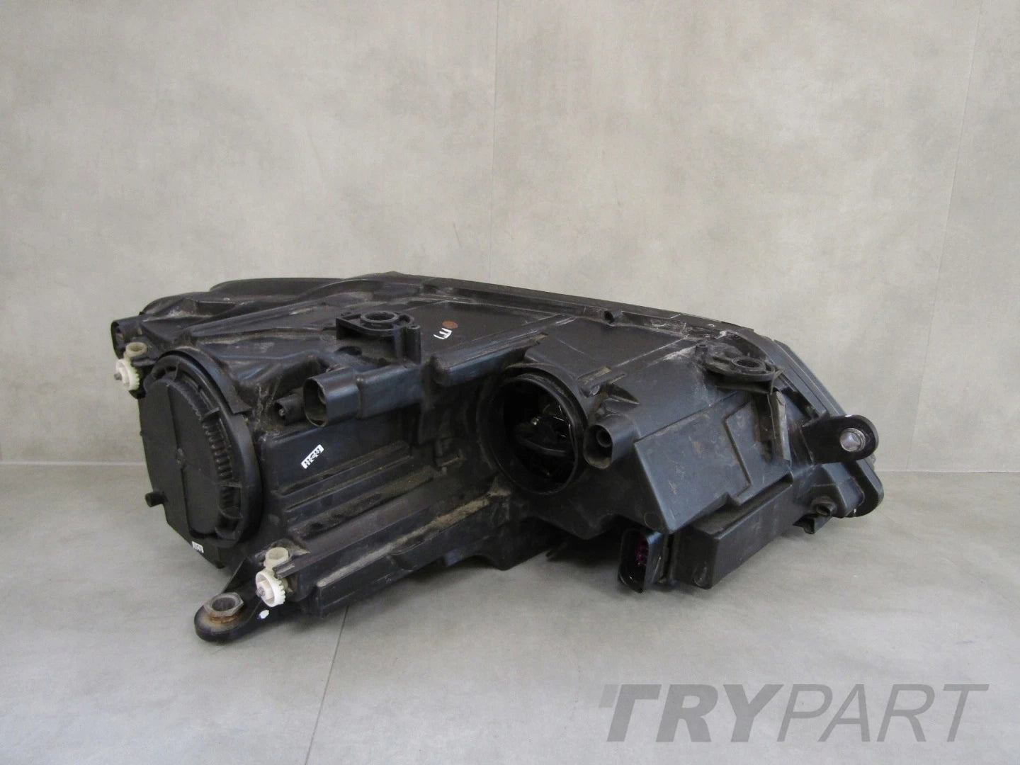 HEADLIGHT VW JETTA 5C7 STANDARD 10-18 LH LEFT