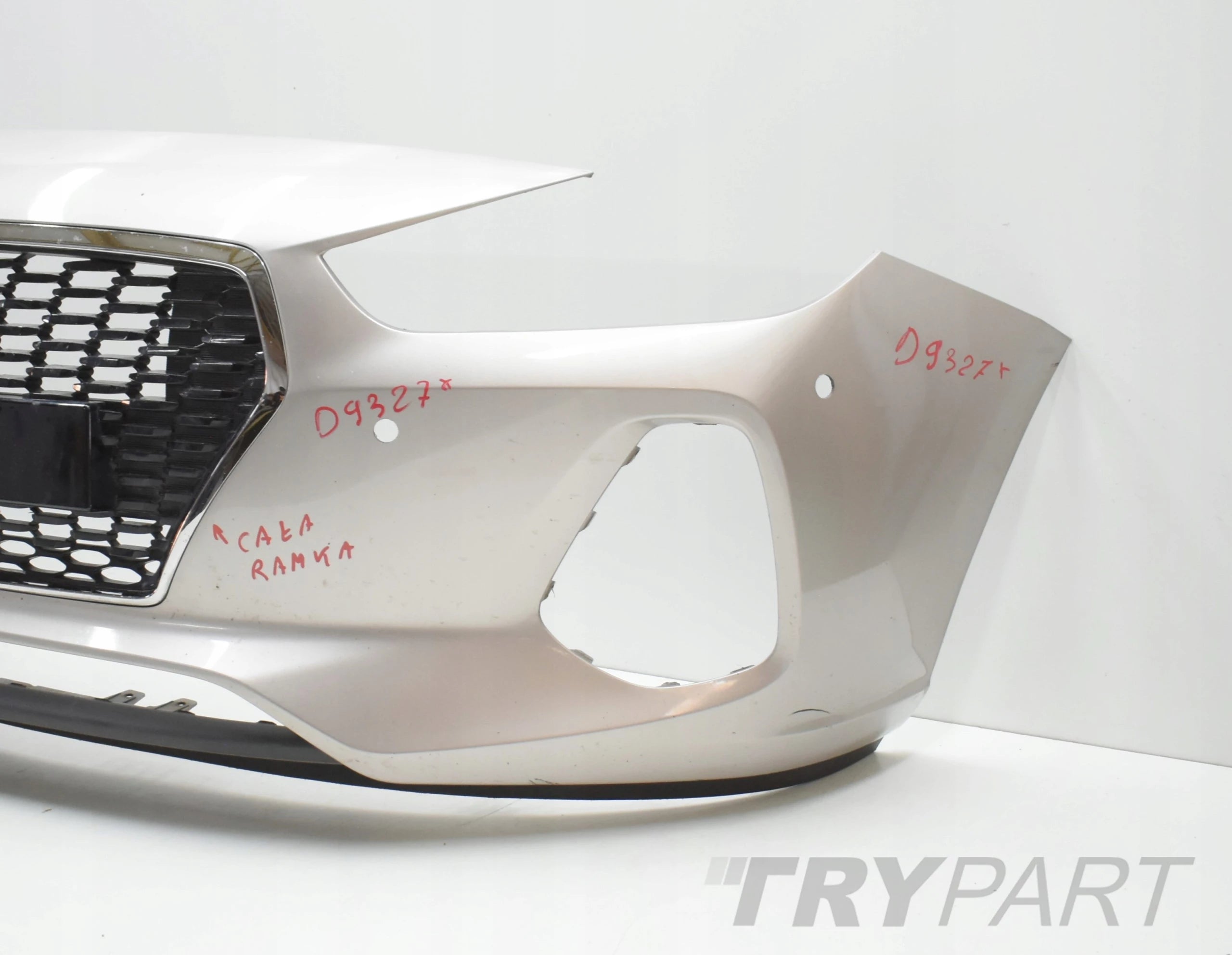 HYUNDAI I30 III FRONT BUMPER ORIGINAL + CHROME + BOTTOM