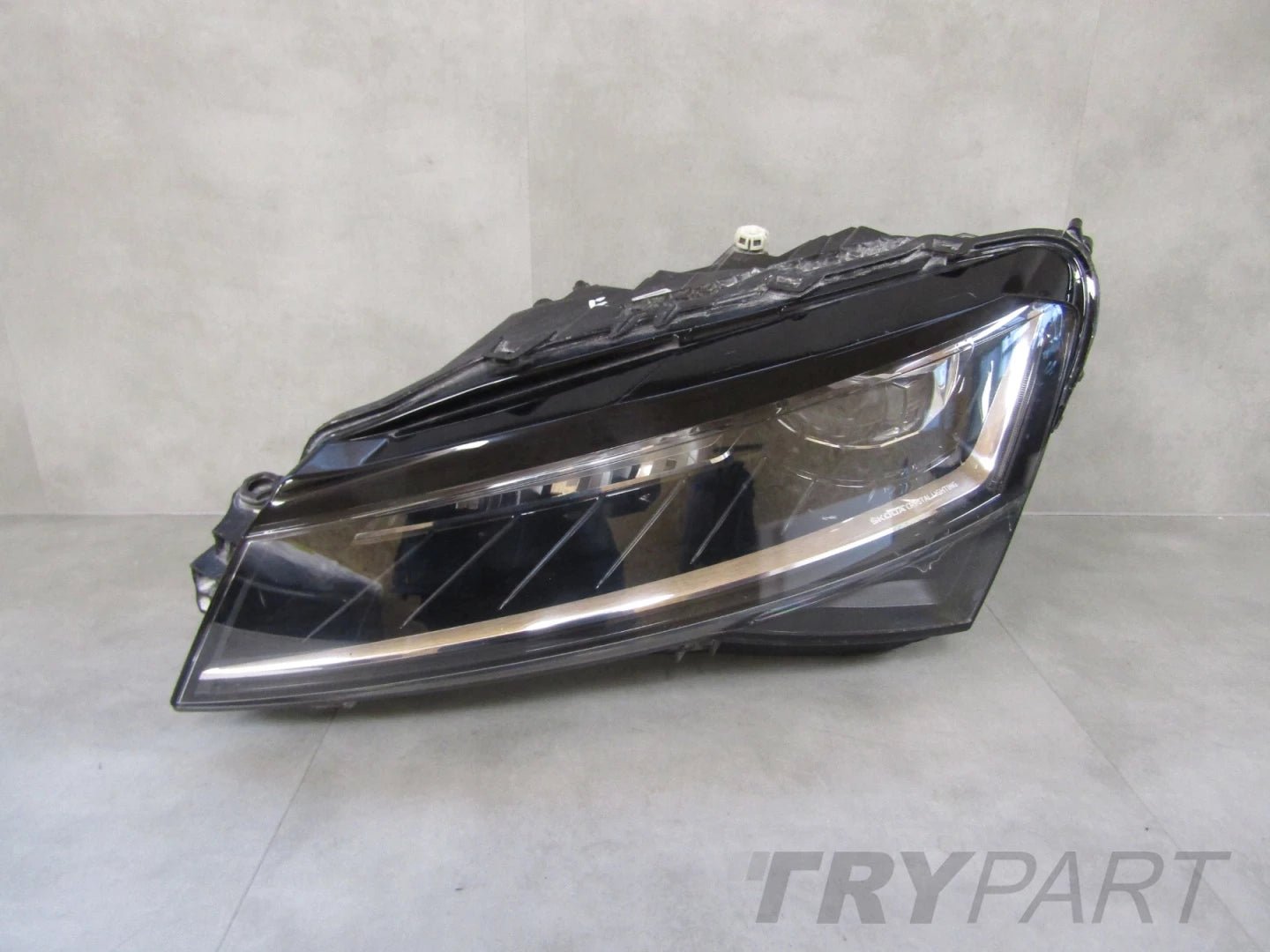 FRONT HEADLIGHT SKODA SUPERB 3 III LIFT FULL LED 19- LH 3V1941015D