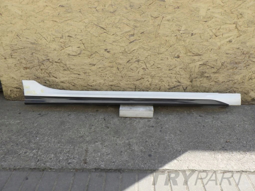BMW 2 F44 M PACKAGE 19- Right Sill Molding