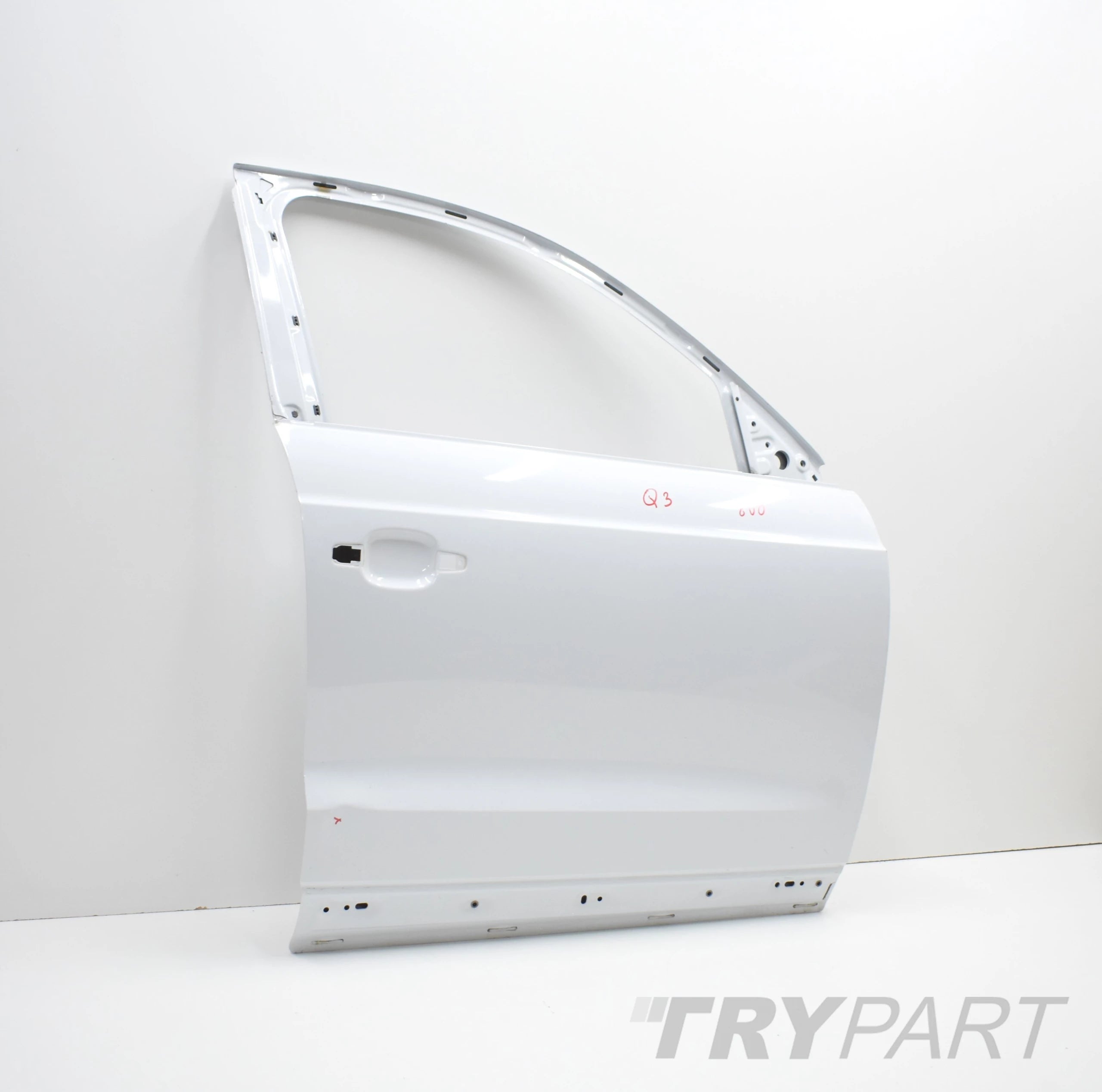 AUDI Q3 8U0 PASSENGER SIDE FRONT DOOR ORG