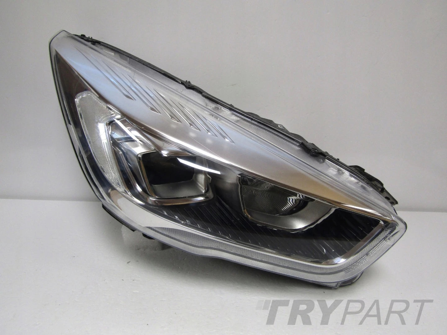 HEADLIGHT FORD KUGA MK2 LIFT 16-19 DARK LENS STANDARD RH GV4113W029