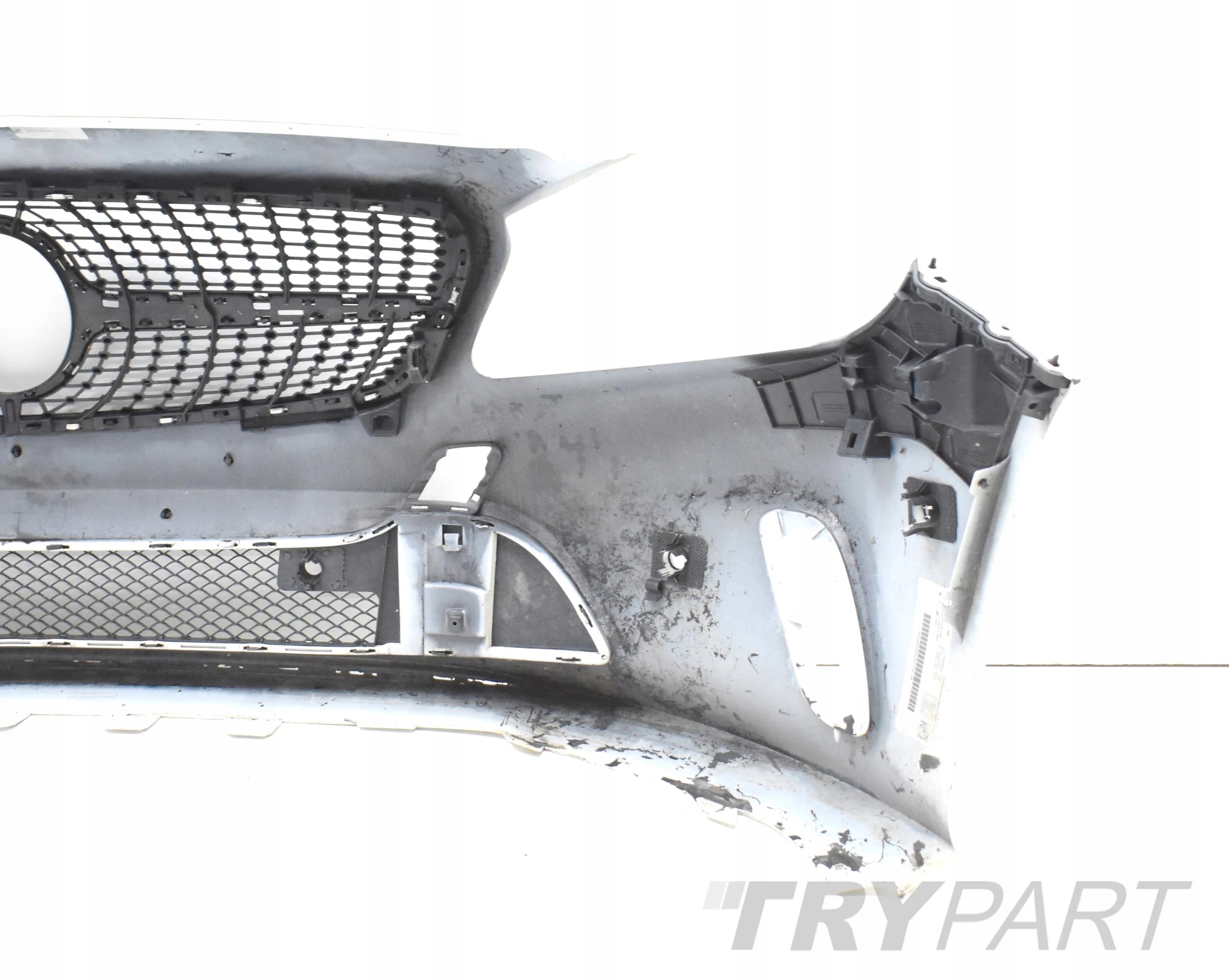 MERCEDES A CLASS W176 LIFT FRONT BUMPER ORIGINAL + GRILLES