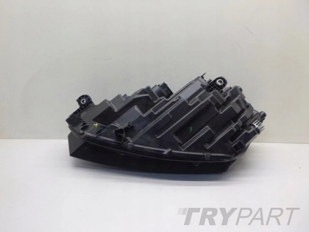 SKODA OCTAVIA 4 IV 5E4 FULL LED 20- Front Right