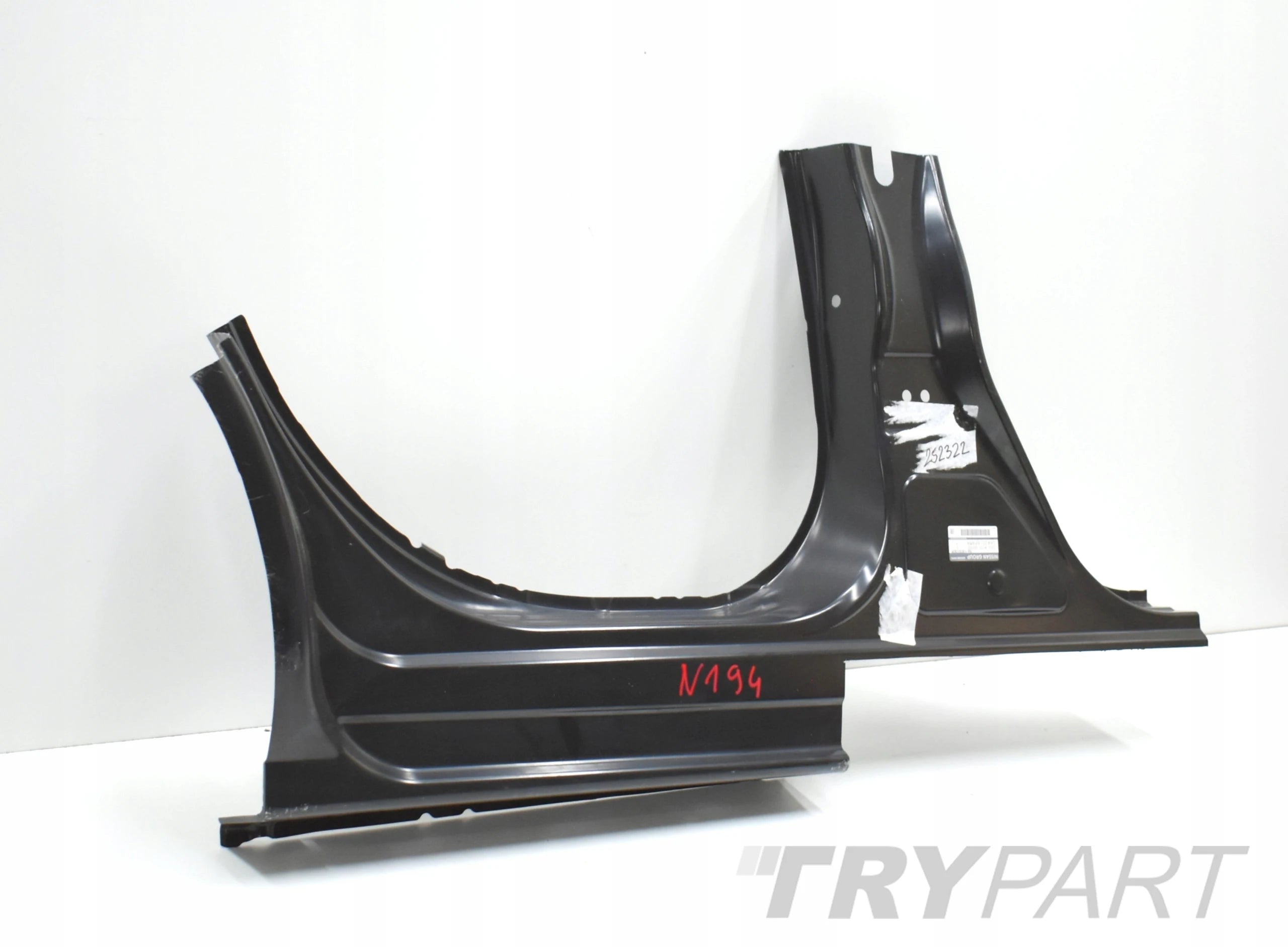 NISSAN JUKE F16 RIGHT SILL CLADDING PILLAR ORG