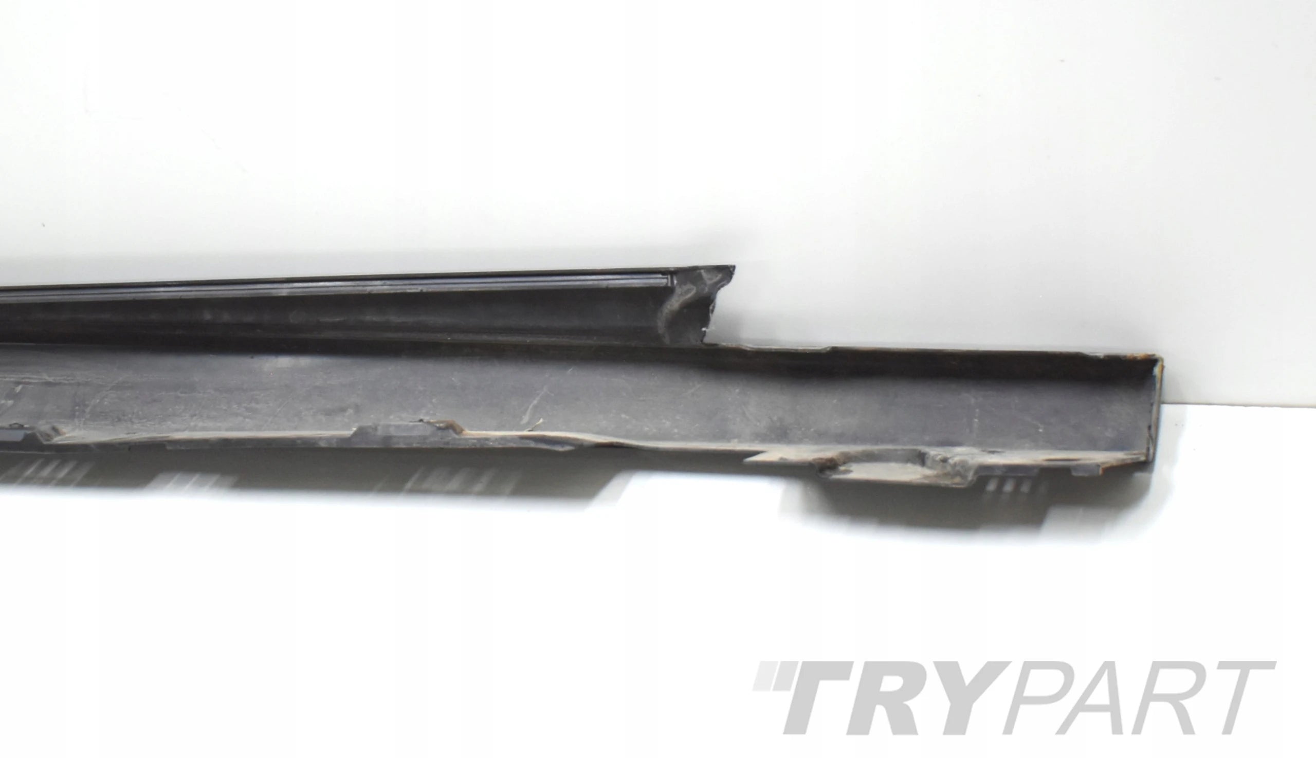 MERCEDES C CLASS W206 LEFT SILL MOULDING LEFT SILL ORG