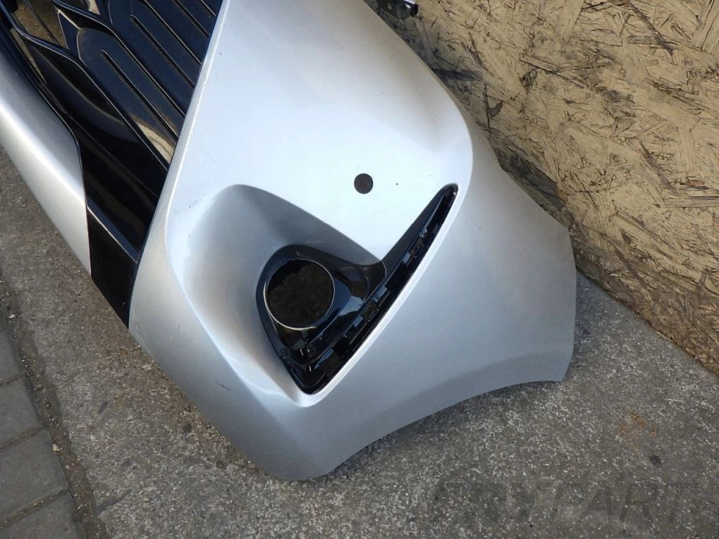 TOYOTA YARIS III 3 LIFT 17- Front Bumper