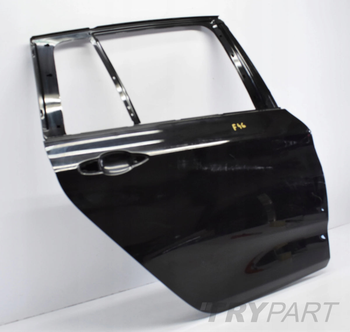 BMW 2 GRAN TOURER F46 RIGHT REAR DOOR
