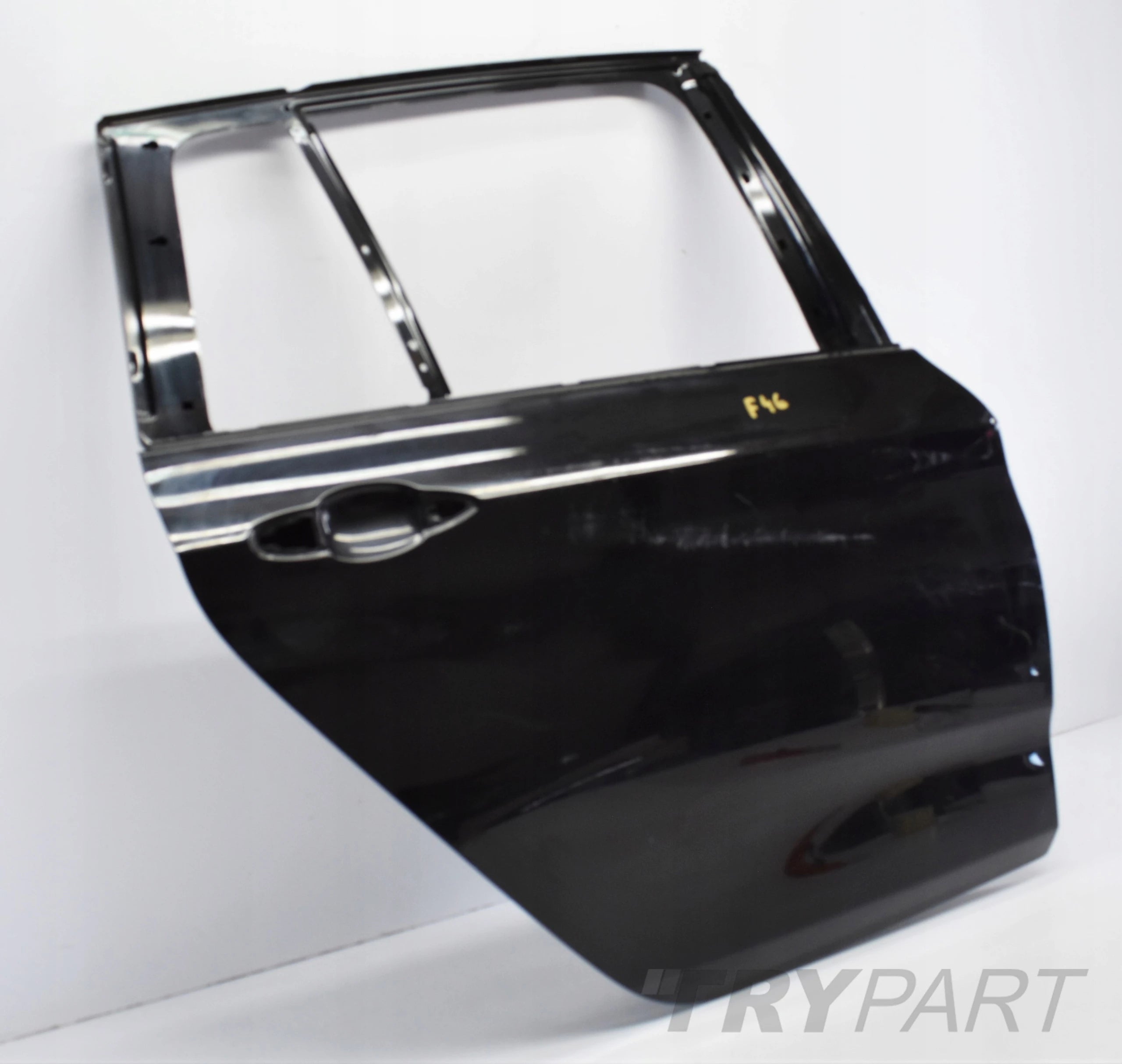 BMW 2 GRAN TOURER F46 RIGHT REAR DOOR