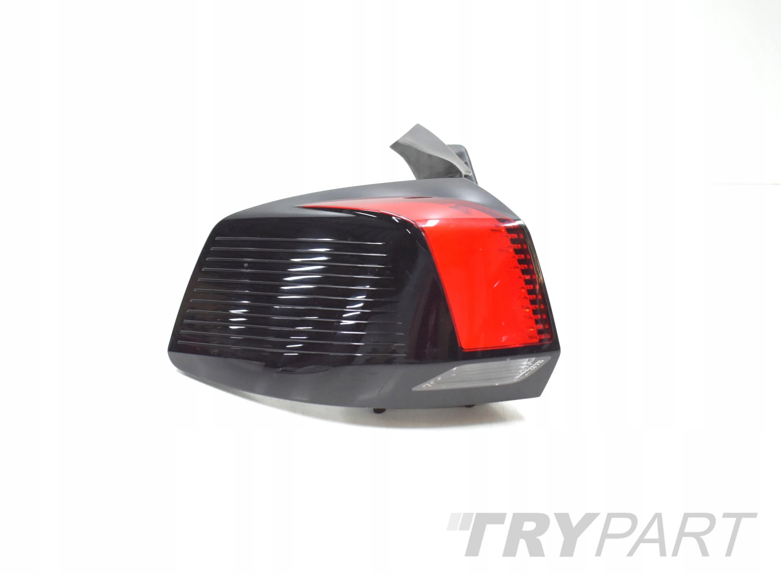 PEUGEOT 5008 II LEFT REAR LIGHT ORG