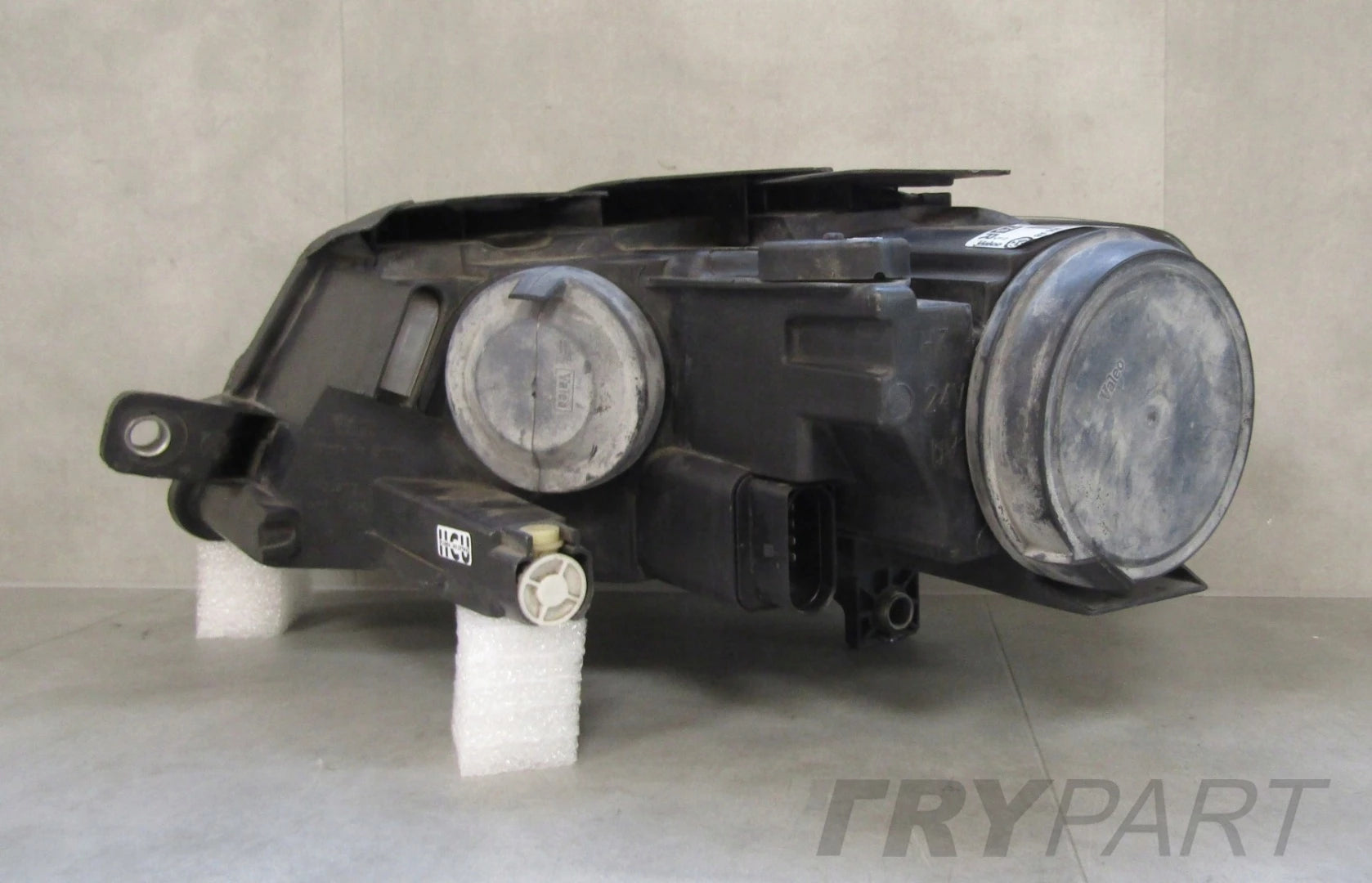Headlight VW Passat B6 3C0 REGULAR LENS 05-10 RH 3C0941006