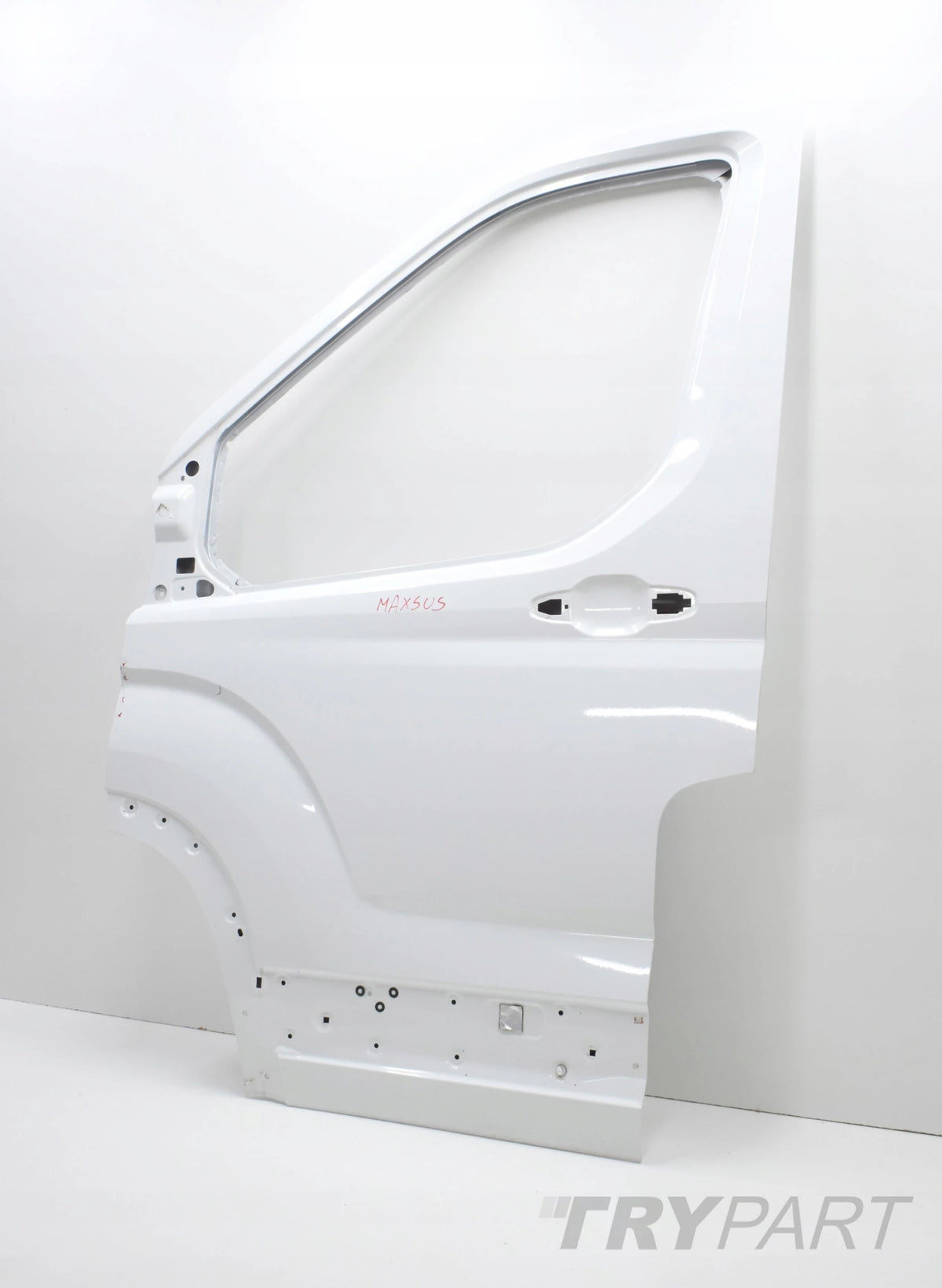 MAXUS DELIVER 9 LEFT FRONT DOOR ORG