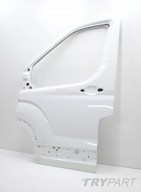 MAXUS DELIVER 9 LEFT FRONT DOOR ORG