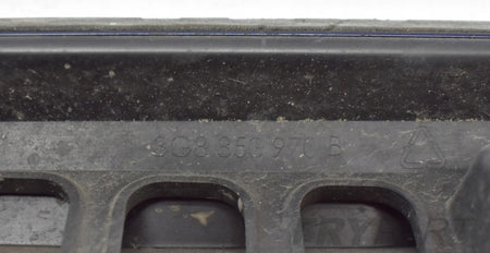 VW ARTEON 3G8 RIGHT FRONT DOOR MOULDING